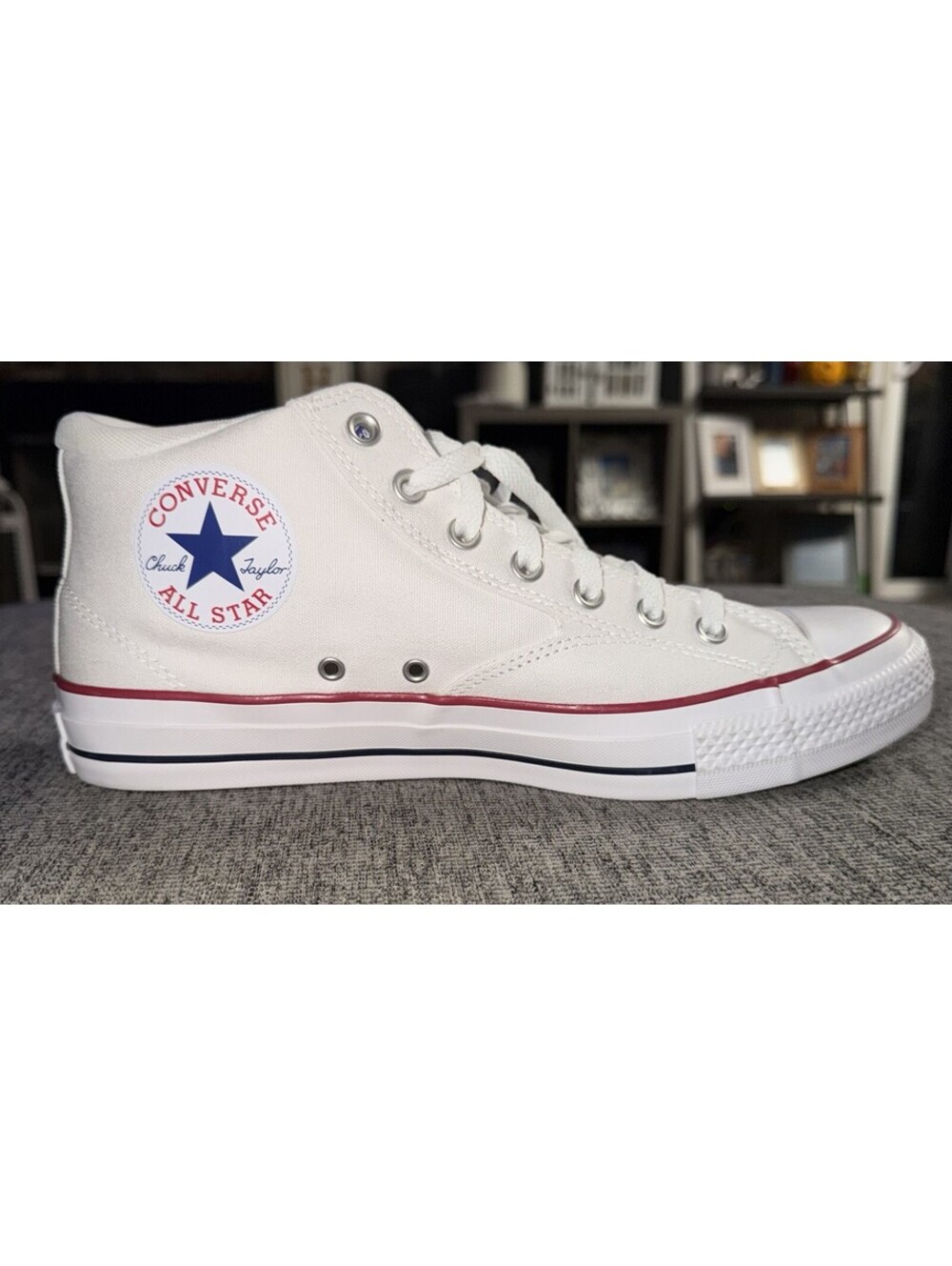 Converse CTAS Malden Street Mid White/Red Men’s 11.5 /Women’s 13.5 New In Box
